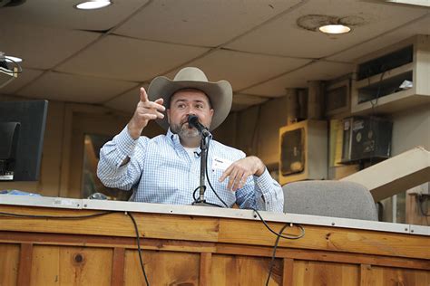Auctioneer .